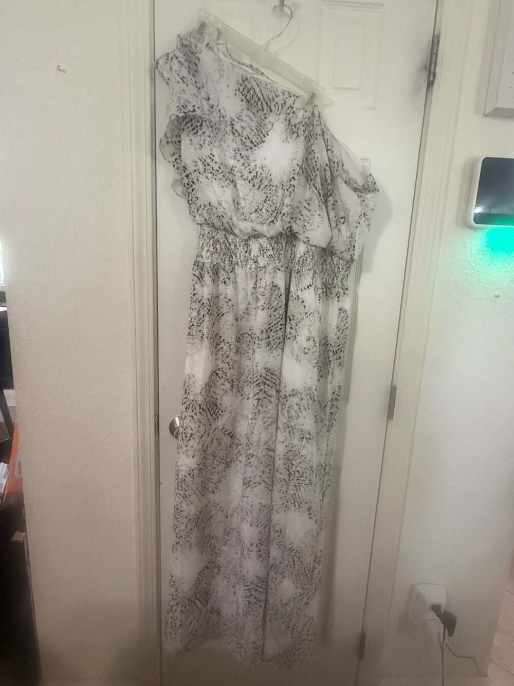 Jessica Simpson One-Shoulder Ruffle Maxi Dress in Black and White Abstract Print